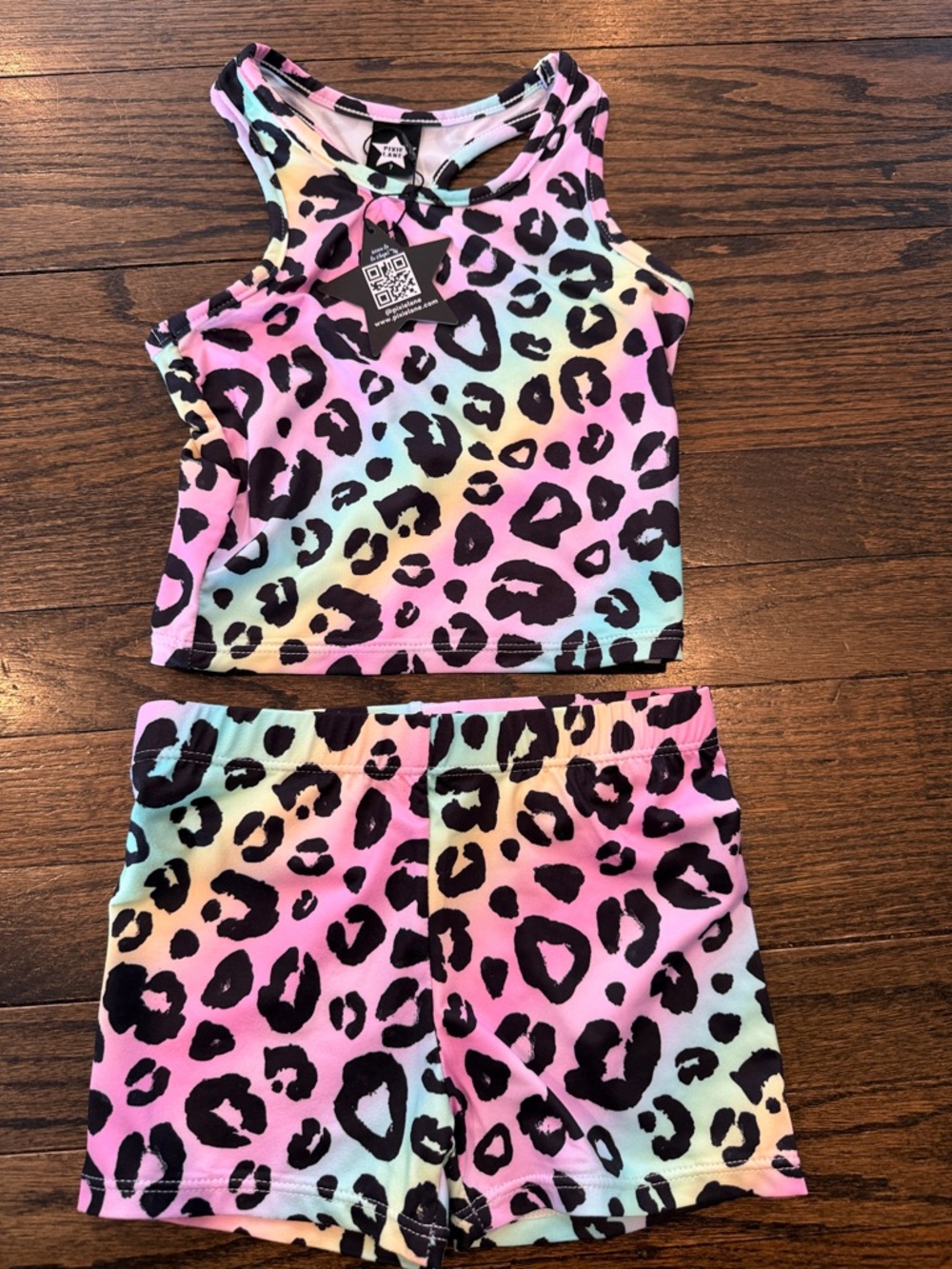 Pixielane Girls' Rainbow Leopard Tank & Shorts Set - Multicolor
Brand NWT